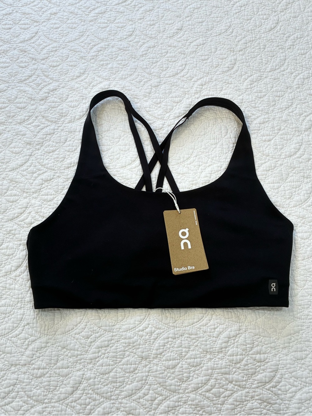 On Cloud Running Black Studio Bra NWT Size Large Strappy Back Sports Bra